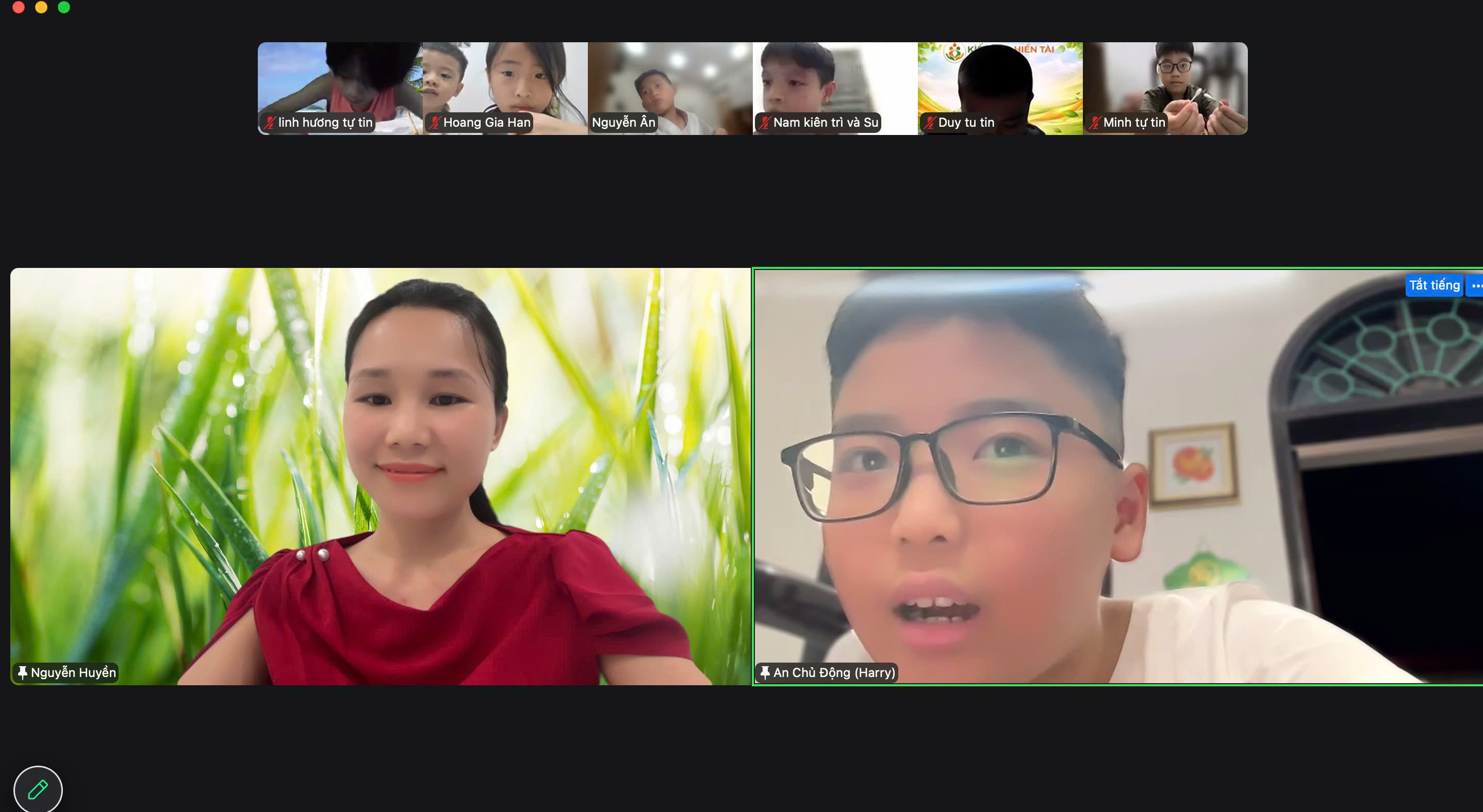 Tương tác trực tiếp cùng cô giáo